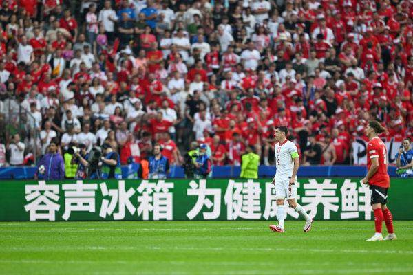 v站-【欧洲杯】波兰1比3奥地利，鲍姆加特纳破门