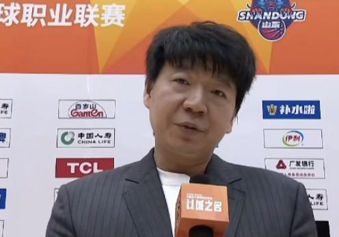 v站-邱彪：今晚的三分出手太少我不太满意，大家还是要敢于投篮