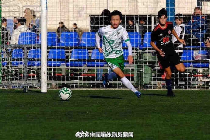 v站-博主：19岁小将李杨怿回国加盟三镇，征战本赛季中青赛U20组